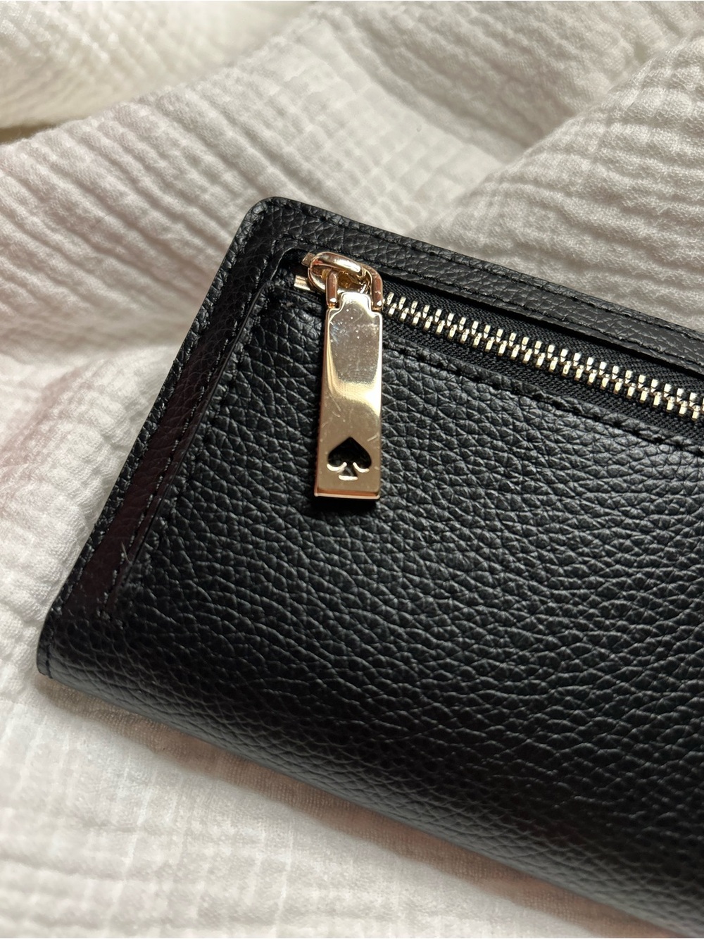 Kate Spade wallet - Picture 6 of 11